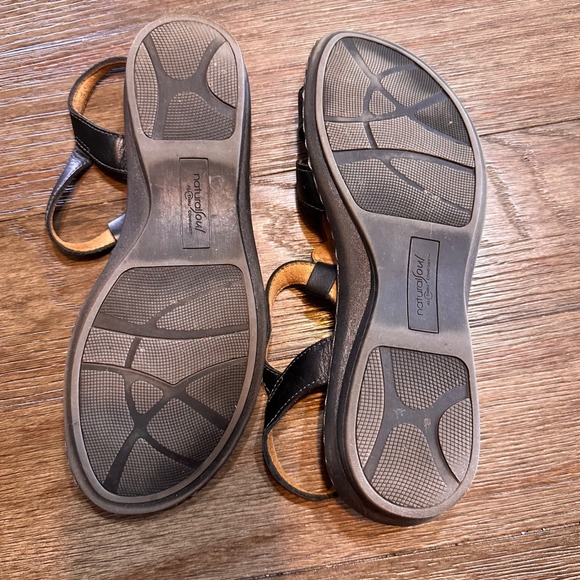 Natural Soul Barroll Black Leather Flower Detail Ankle Strap Sandals US 9.5M‎ - Picture 10 of 10